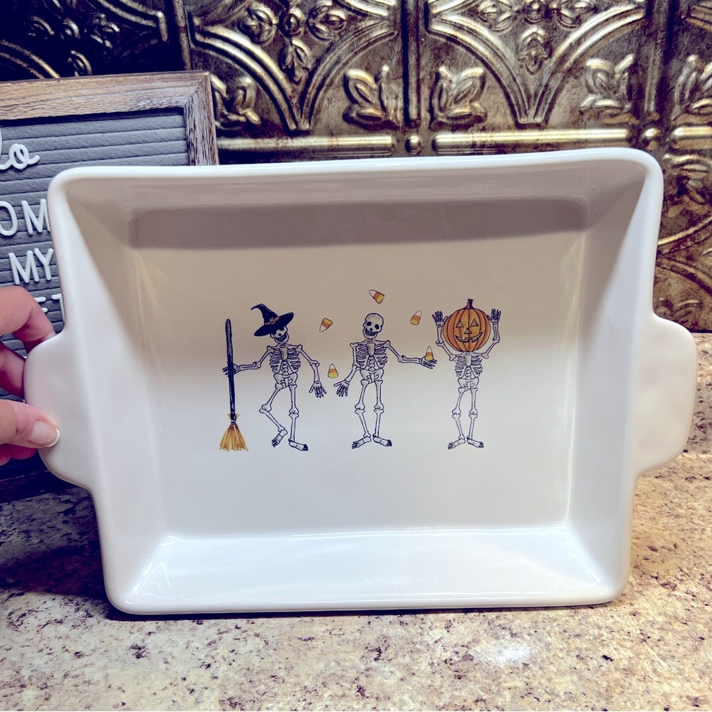 RAE DUNN Trick or Treat Ceramic Skeleton 9 x 11 Baker NWT